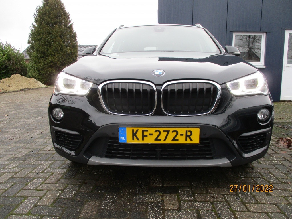 BMW X1 VERKOCHT foto's